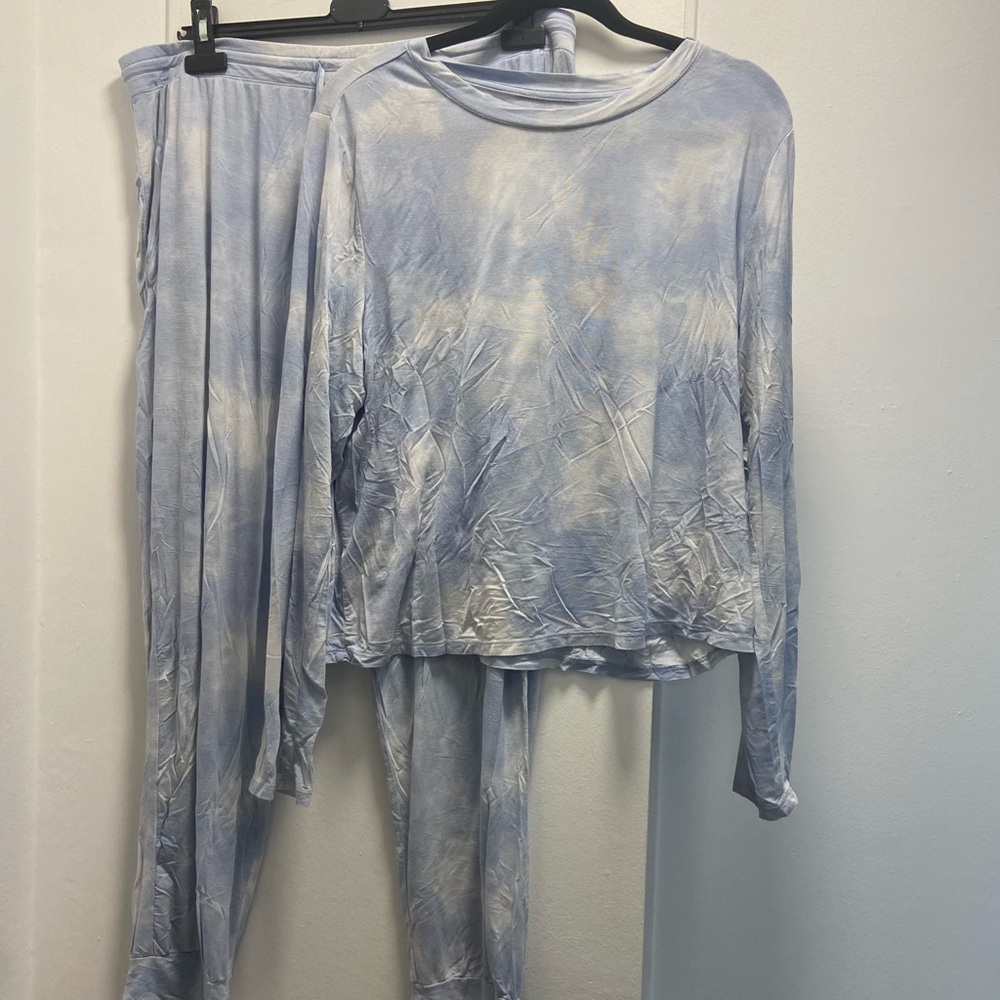 GapBody Lightweight Pajama Set
